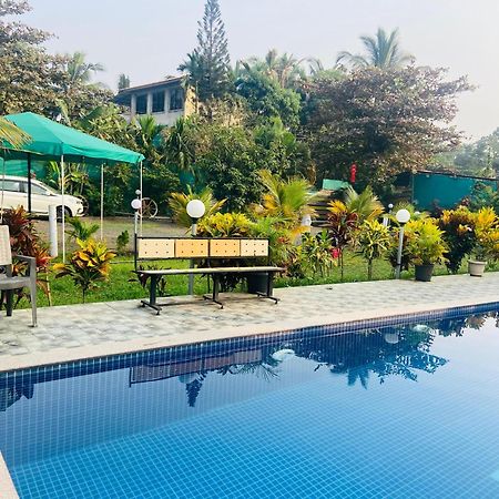 Humming Bird Beach Resorts Alībāg Zewnętrze zdjęcie