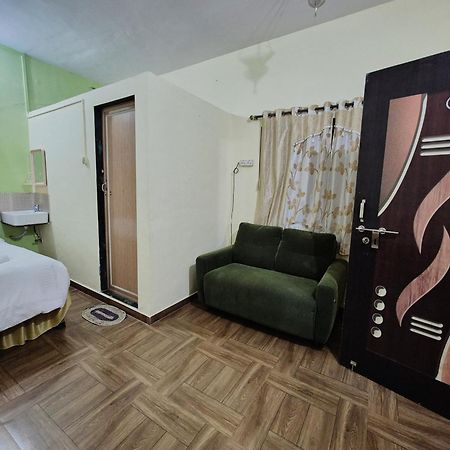 Humming Bird Beach Resorts Alībāg Zewnętrze zdjęcie