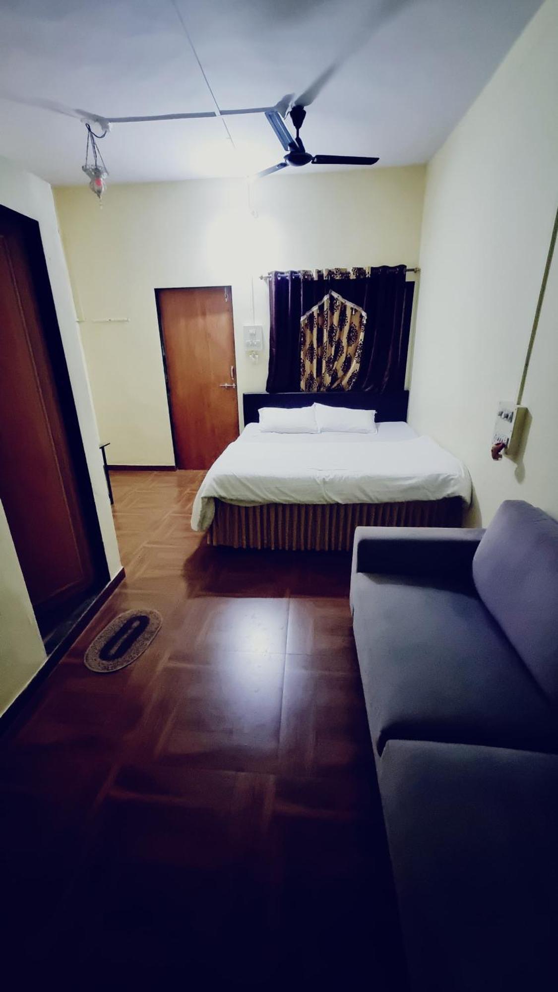 Humming Bird Beach Resorts Alībāg Zewnętrze zdjęcie